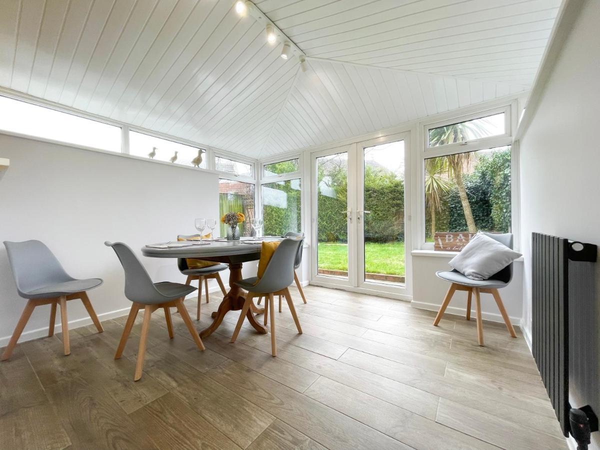 Well Situated, Cosy 2 Bed House Villa West Kirby Bagian luar foto