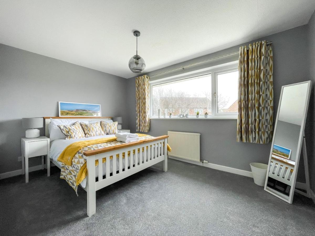 Well Situated, Cosy 2 Bed House Villa West Kirby Bagian luar foto